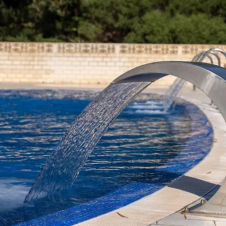 Costablanca Explore Sports & Events Hostel *